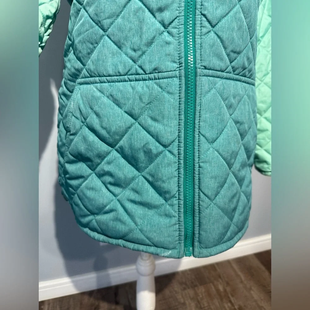 Columbia‎ Two-Tone Quilted Jacket in Teal and Light Green